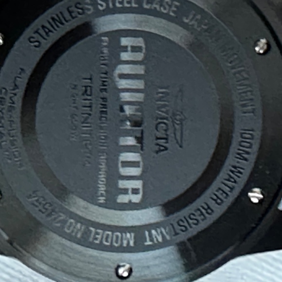 WATCH - Picture 12 of 15